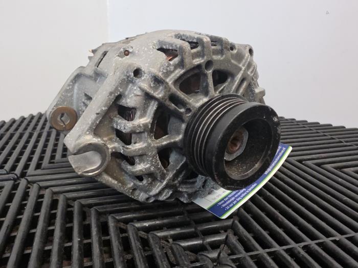 Begagnade Dynamo Renault Kangoo Express (FW) 1.6 Pris € 99,99 Marginaltabell erbjuds av A-Team Automotive
