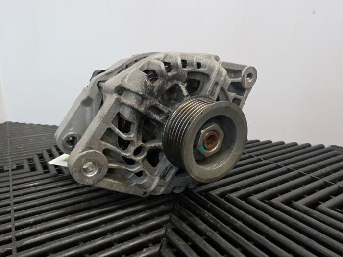 Begagnade Dynamo Hyundai i30 Crosswagon (WWH) 1.4 CVVT 16V Pris € 24,99 Marginaltabell erbjuds av A-Team Automotive