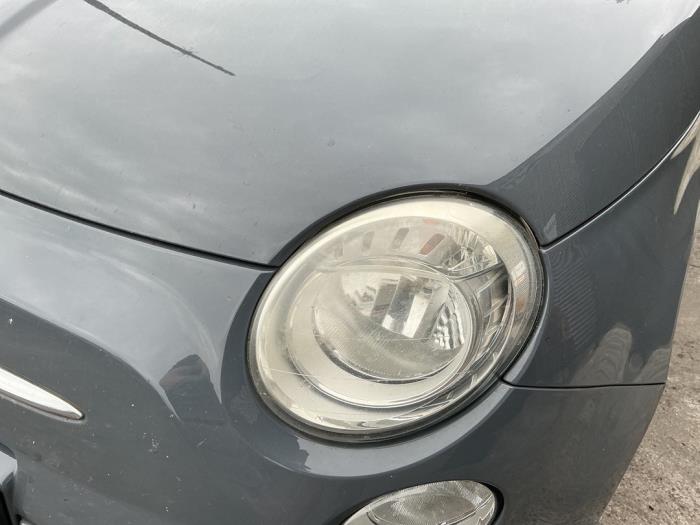 Używane Reflektor lewy Fiat 500 (312) 0.9 TwinAir 85 Cena € 49,99 Procedura marży oferowane przez A-Team Automotive