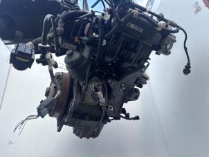 Motor van een Fiat 500 (312) 0.9 TwinAir 85 2012
