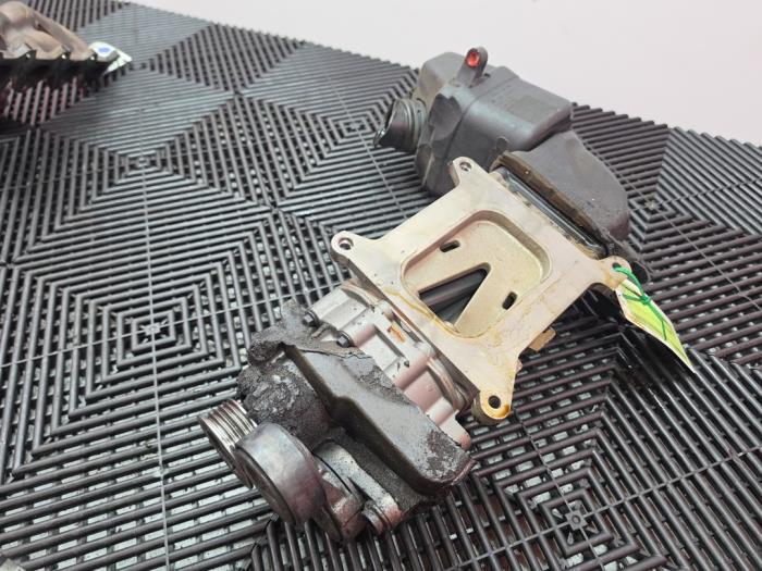 Compressor from a Volkswagen Golf VI (5K1) 1.4 TSI 160 16V 2010