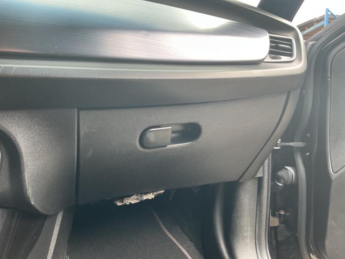 Gebrauchte Handschuhfach Alfa Romeo Giulietta (940) 1.4 TB 16V MultiAir Preis auf Anfrage angeboten von A-Team Automotive