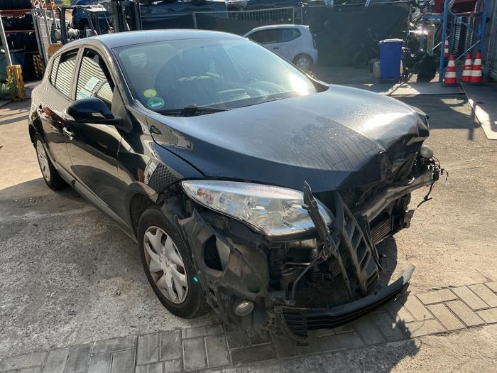 Usados Subchasis Renault Megane III Berline (BZ) 1.5 dCi 110 Precio de solicitud ofrecido por A-Team Automotive