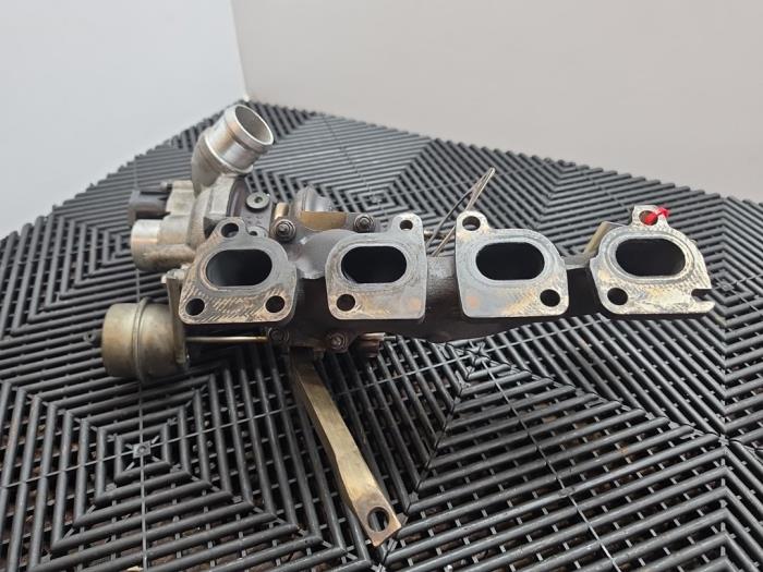 Fuel tank cap lock motor