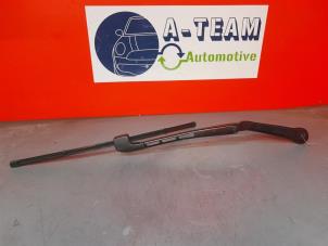 Used Front wiper arm BMW 3 serie Touring (E91) 318i 16V Price € 14,99 Margin scheme offered by A-Team Automotive Rotterdam