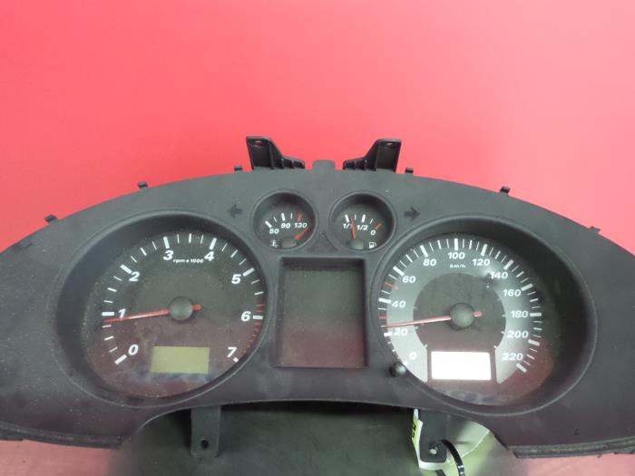 Gebrauchte Instrumentenbrett Seat Ibiza Preis € 49,99 Margenregelung angeboten von A-Team Automotive
