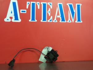 Used Heater resistor Renault Clio II (BB/CB) 1.2 16V Price € 19,99 Margin scheme offered by A-Team Automotive Rotterdam
