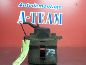 Used Front brake calliper, right Renault Megane Scénic (JA) 1.6 RT Price € 30,00 Margin scheme offered by A-Team Automotive Rotterdam