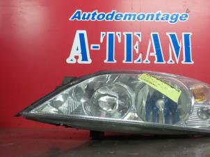 Used Headlight, left Ford Mondeo Price € 39,99 Margin scheme offered by A-Team Automotive Rotterdam