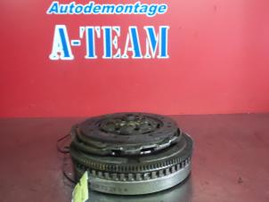 Used Dual mass flywheel Renault Scénic II (JM) 1.9 dCi 120 Price € 200,00 Margin scheme offered by A-Team Automotive Rotterdam