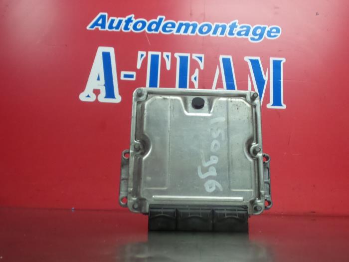 Used Engine management computer Opel Vivaro 1.9 DI Price € 99,99 Margin scheme offered by A-Team Automotive