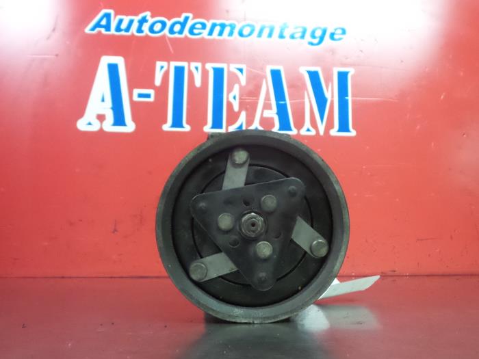 Usagé Compresseur de clim Fiat Stilo (192A/B) 2.4 20V Abarth 3-Drs. Prix € 69,99 Règlement à la marge proposé par A-Team Automotive