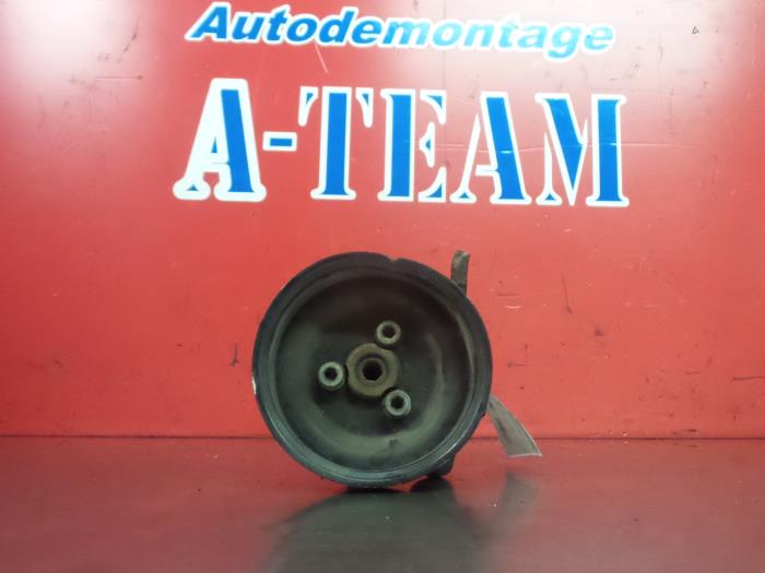Usagé Pompe de direction Volkswagen Polo Prix € 24,99 Règlement à la marge proposé par A-Team Automotive