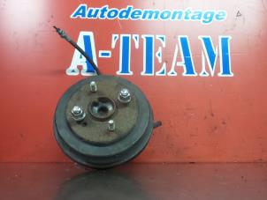 Usagé Moyeu de roue arrière Kia Rio Prix € 39,99 Règlement à la marge proposé par A-Team Automotive Rotterdam