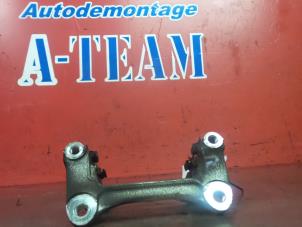 Used Knuckle bracket, front right Kia Carens II (FJ) 1.6i 16V Price € 29,99 Margin scheme offered by A-Team Automotive Rotterdam