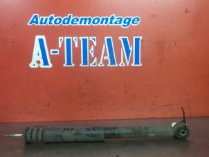 Used Rear shock absorber, right Renault Clio II Societe (SB) 1.5 dCi 65 Price € 24,99 Margin scheme offered by A-Team Automotive
