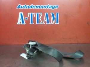 Used Rear seatbelt, left Renault Clio III (BR/CR) 1.5 dCi FAP Price € 39,99 Margin scheme offered by A-Team Automotive Rotterdam