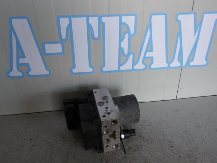 Begagnade ABS-pump Peugeot 307 SW (3H) 2.0 HDi 110 FAP Pris € 69,99 Marginaltabell erbjuds av A-Team Automotive