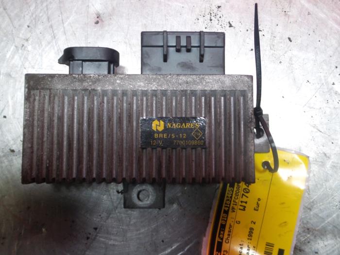 Glow plug relay Renault Kangoo 1.9 D 55 7700109860