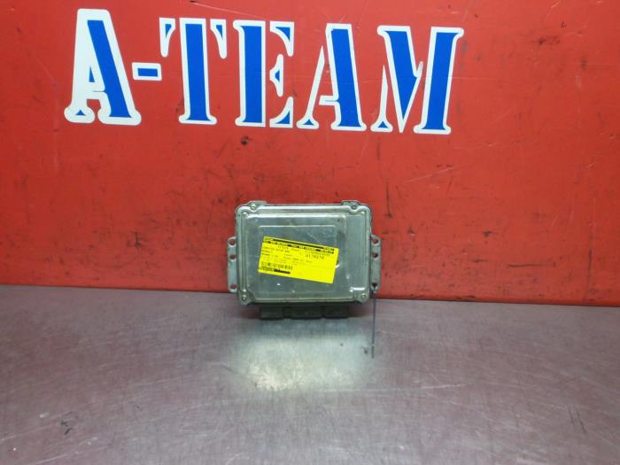 Used Engine management computer Renault Megane II (LM) 1.9 dCi 120 Price € 69,99 Margin scheme offered by A-Team Automotive