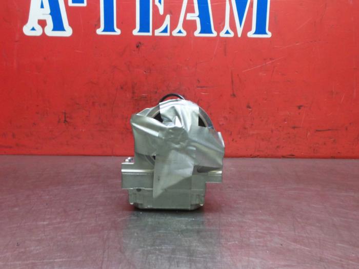 Electric power steering unit from a Renault Clio IV (5R) 1.5 Energy dCi 90 FAP 2013
