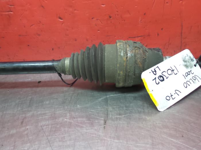 Drive shaft, rear left from a Volvo V70 (SW) 2.4 T 20V AWD 2001