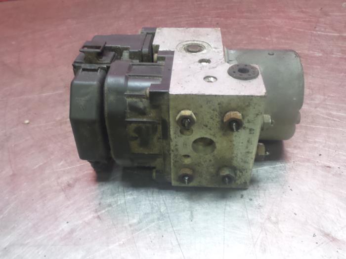 Begagnade ABS-pump Citroen Berlingo Cinqspace, Multispace 1.6 16V Pris € 49,99 Marginaltabell erbjuds av A-Team Automotive