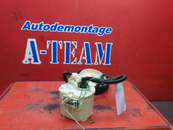 Usagé Pompe essence Ford Focus 1 1.6 16V Prix € 30,00 Règlement à la marge proposé par A-Team Automotive