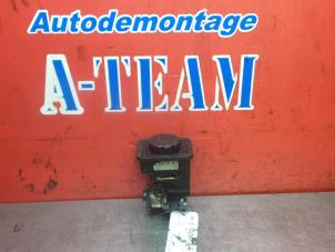 Used Power steering pump BMW 3 serie (E46/4) 318d 16V Price € 49,99 Margin scheme offered by A-Team Automotive Rotterdam