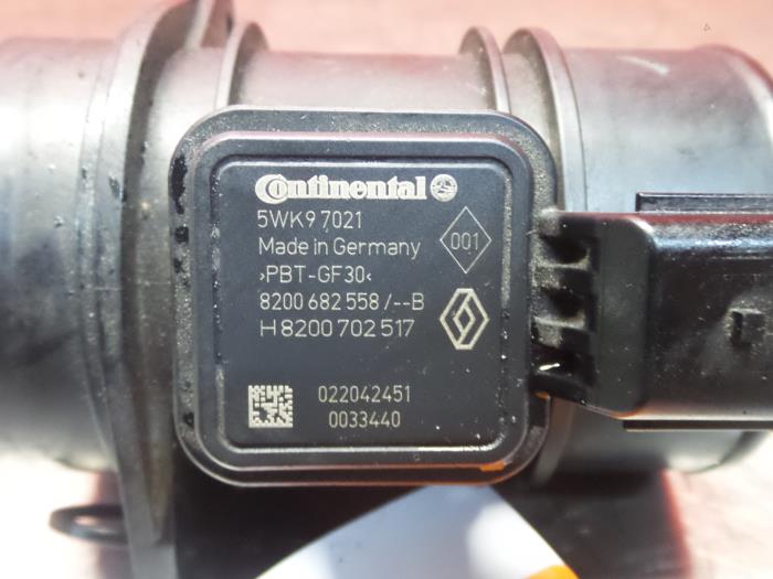 Air mass meter from a Renault Clio IV (5R) 1.5 Energy dCi 90 FAP 2013