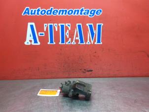 Used Rear brake calliper, right Renault Grand Scénic II (JM) 1.9 dCi 120 Price € 29,99 Margin scheme offered by A-Team Automotive Rotterdam