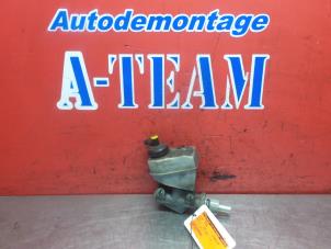 Used Master cylinder Renault Kangoo Express (FC) 1.5 dCi 60 Price € 29,99 Margin scheme offered by A-Team Automotive Rotterdam