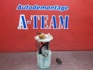 Usagé Pompe essence Fiat Stilo (192A/B) 1.6 16V 3-Drs. Prix € 29,99 Règlement à la marge proposé par A-Team Automotive Rotterdam