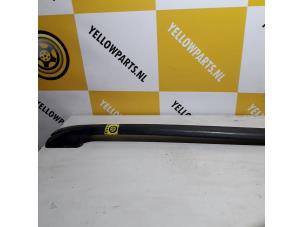 Used Roof rail kit Suzuki Grand Vitara I (FT/GT/HT) 2.0 16V Price € 75,00 Margin scheme offered by Yellow Parts