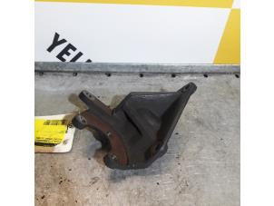 Used Power steering pump bracket Suzuki Grand Vitara I (FT/GT/HT) 2.0 16V Price € 25,00 Margin scheme offered by Yellow Parts