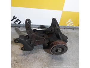 Used Power steering pump bracket Suzuki Swift (SF310/413) 1.0 Price € 35,00 Margin scheme offered by Yellow Parts