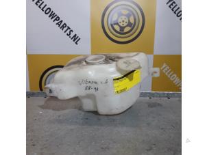 Used Front windscreen washer reservoir Suzuki Vitara Cabrio (ET/TA) 1.6i Price € 15,00 Margin scheme offered by Yellow Parts