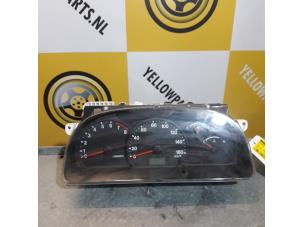 Usados Cuentakilómetros Suzuki Grand Vitara I (FT/GT/HT) 1.6 16V Precio € 40,00 Norma de margen ofrecido por Yellow Parts