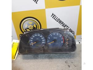 Usagé Compteur kilométrique KM Suzuki Ignis (FH) 1.3 16V Prix € 35,00 Règlement à la marge proposé par Yellow Parts