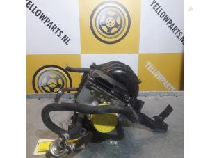 Usagé Tubulure d'admission Suzuki Alto (GF) 1.0 12V Prix € 80,00 Règlement à la marge proposé par Yellow Parts