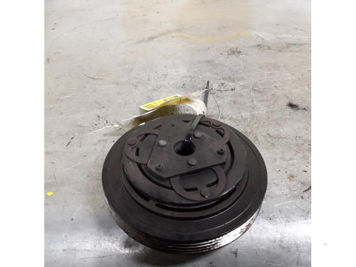Air conditioning pump magnetic coupling from a Suzuki Grand Vitara I (FT/GT/HT) 2.0 16V 2002