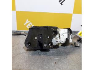 Used Tailgate lock mechanism Suzuki Grand Vitara I (FT/GT/HT) 2.0 XL-7 TDi 16V Price € 35,00 Margin scheme offered by Yellow Parts