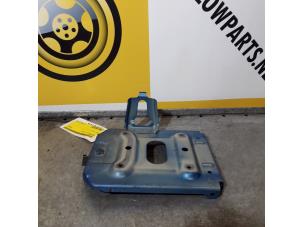 Used Battery box Suzuki Wagon-R+ (RB) 1.3 16V Price € 20,00 Margin scheme offered by Yellow Parts