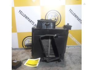 Używane Parownik klimatyzacji Suzuki Grand Vitara I (FT/GT/HT) 1.6 16V Cena € 40,00 Procedura marży oferowane przez Yellow Parts
