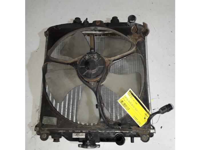 Gebrauchte Kühler Suzuki Alto (SH410) 1.0 GA,GL MPi Preis € 40,00 Margenregelung angeboten von Yellow Parts