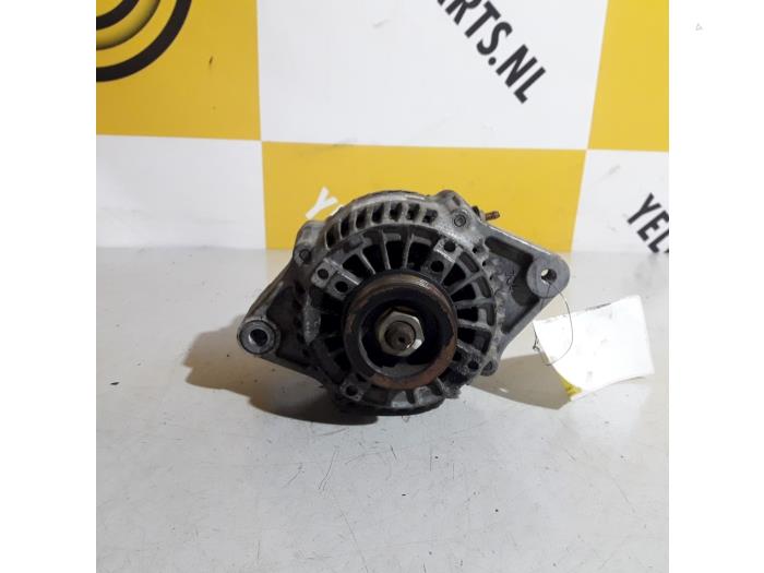 Usagé Dynamo Suzuki Alto (RF410) 1.1 16V Prix € 24,99 Règlement à la marge proposé par Yellow Parts