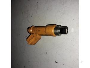 Used Injector (petrol injection) Suzuki Swift (ZA/ZC/ZD) 1.2 16V Price € 20,00 Margin scheme offered by Yellow Parts