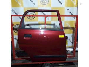 Używane Drzwi prawe tylne wersja 4-drzwiowa Suzuki Alto (RF410) 1.1 16V Cena € 80,00 Procedura marży oferowane przez Yellow Parts