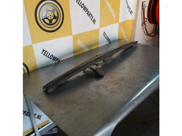 Używane Panel przedni Suzuki Vitara Cabrio (ET/TA) 1.6i 16V Cena € 25,00 Procedura marży oferowane przez Yellow Parts