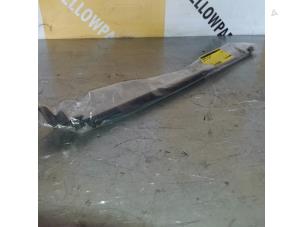 New Rear gas strut, left Suzuki Alto (RF410) 1.1 16V Price € 22,51 Inclusive VAT offered by Yellow Parts